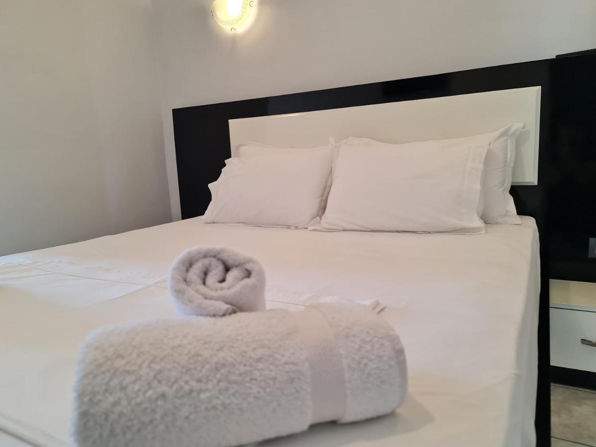 Hotel Ardiani Ksamil Bagian luar foto