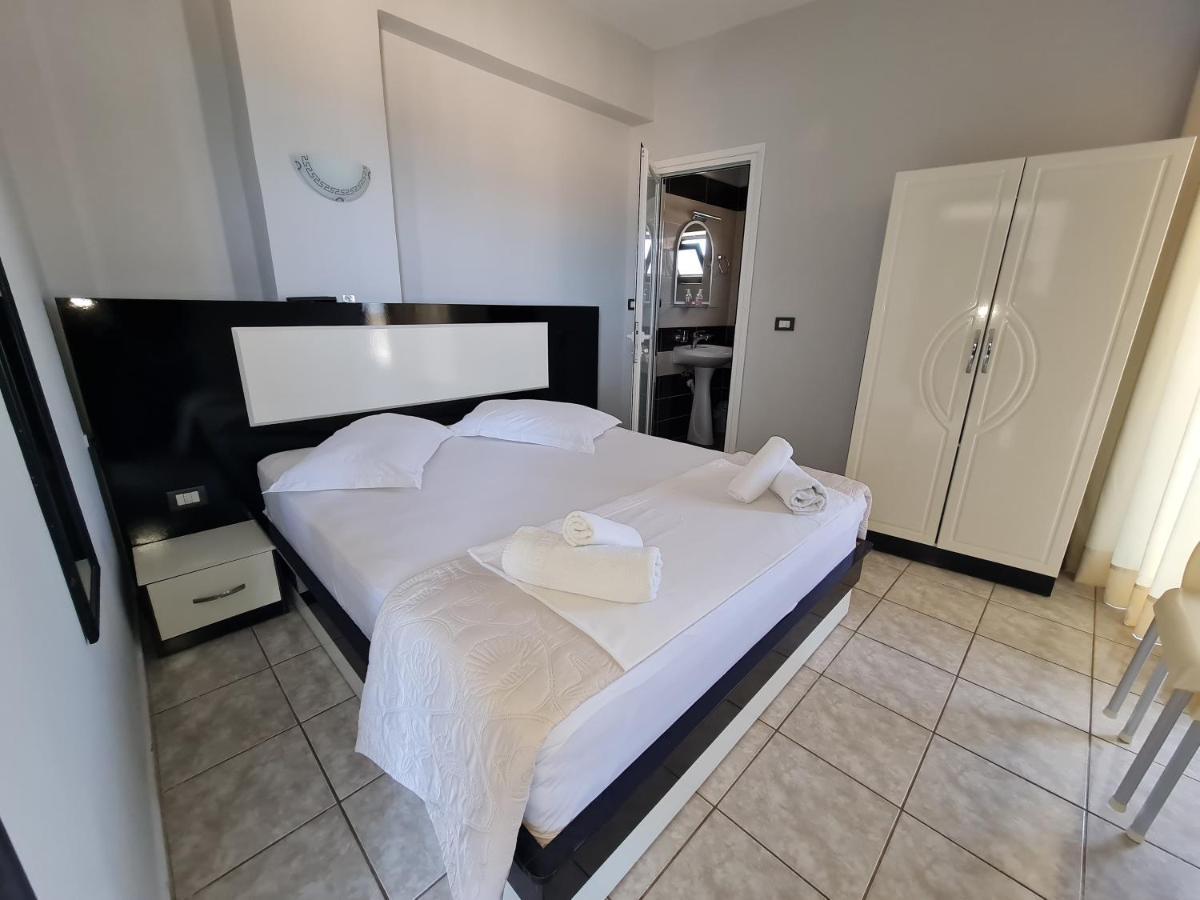 Hotel Ardiani Ksamil Bagian luar foto