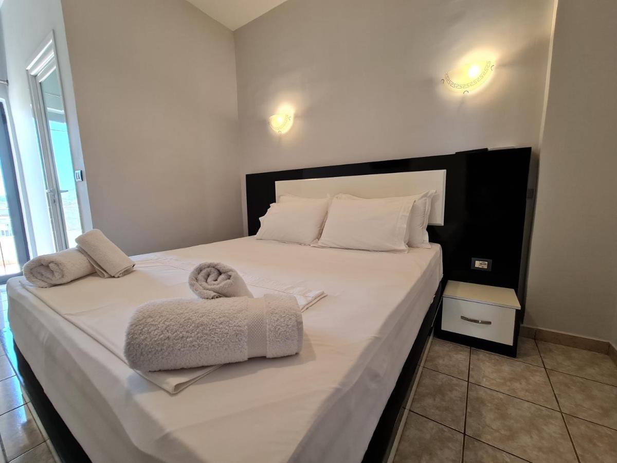 Hotel Ardiani Ksamil Bagian luar foto