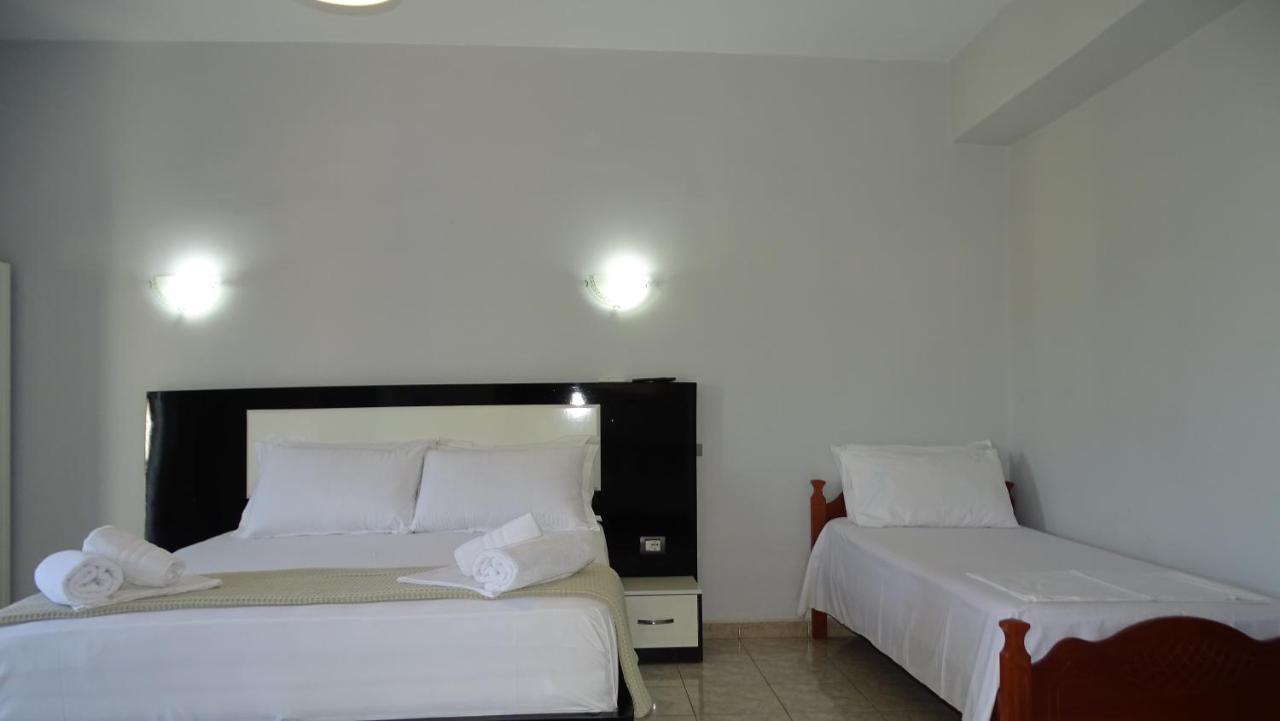 Hotel Ardiani Ksamil Bagian luar foto