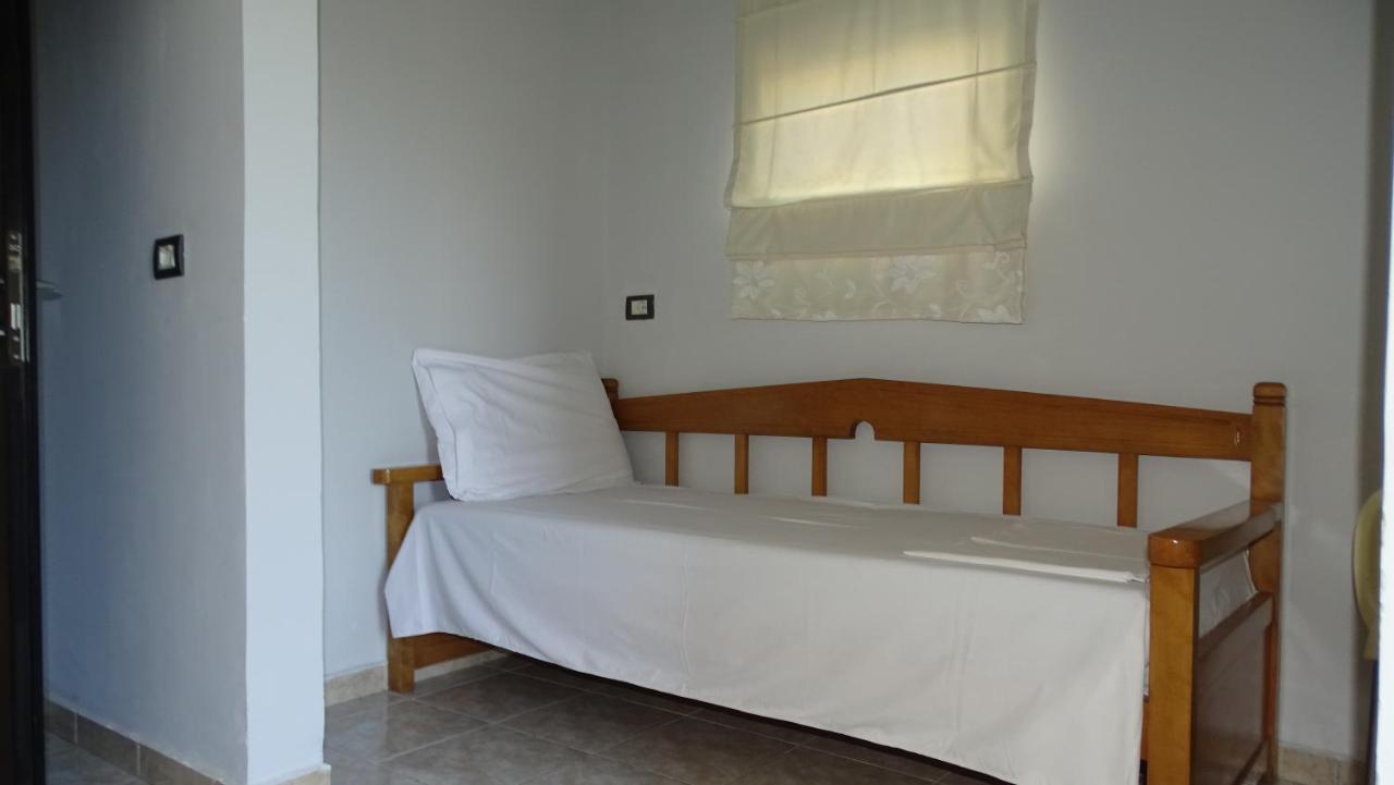 Hotel Ardiani Ksamil Bagian luar foto