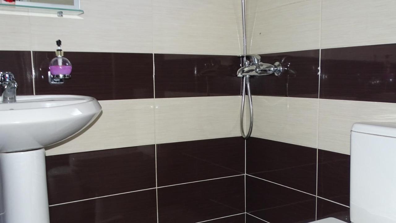Hotel Ardiani Ksamil Bagian luar foto